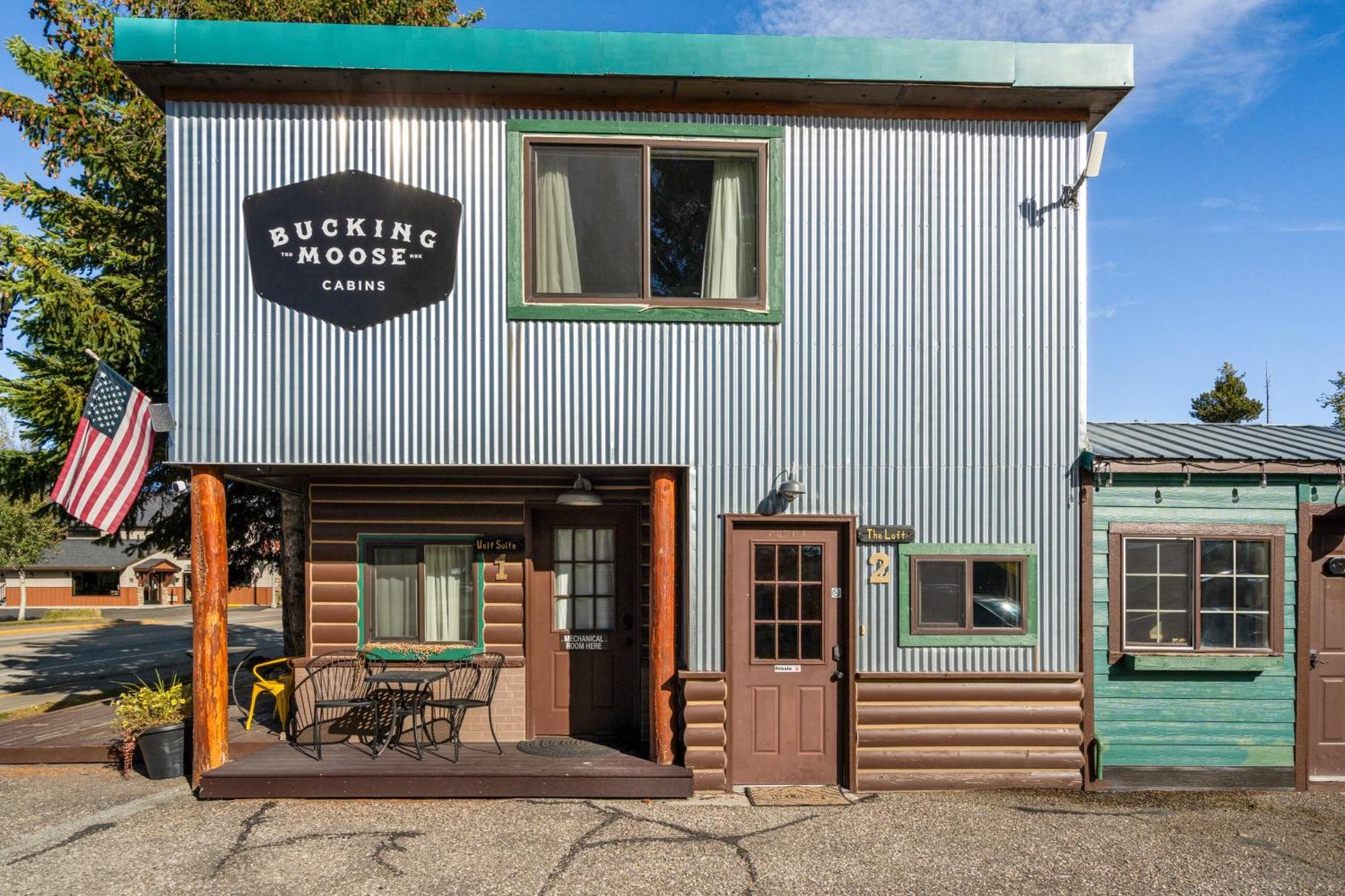 ホテル The Bucking Moose ウェスト・イエローストーン エクステリア 写真